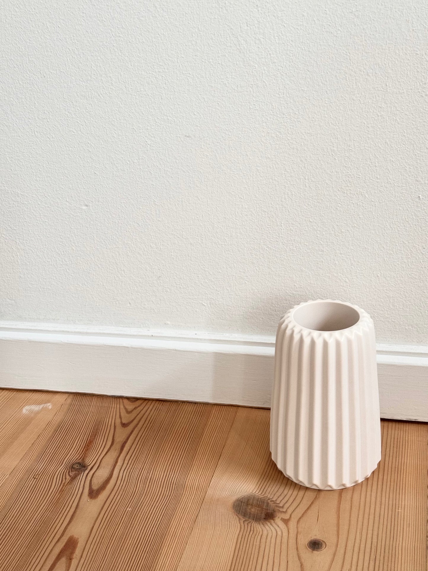 Riflet Vase